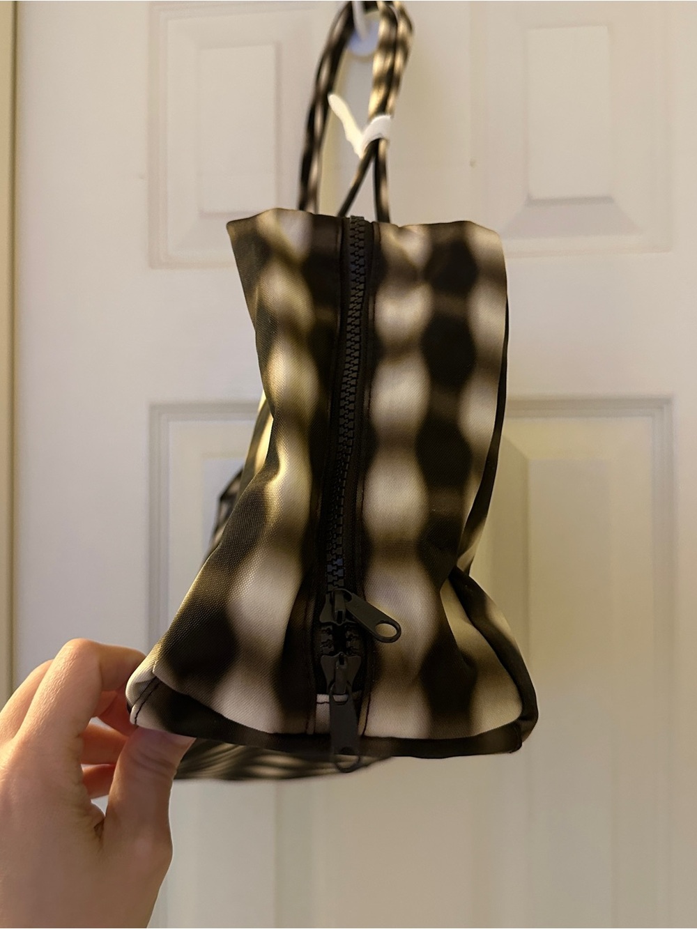 BAGGU Medium Bowler Bag | Blurred Gingham Brown - Picture 2 of 4